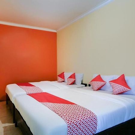 House 140 Hotel Baturetno Екстериор снимка