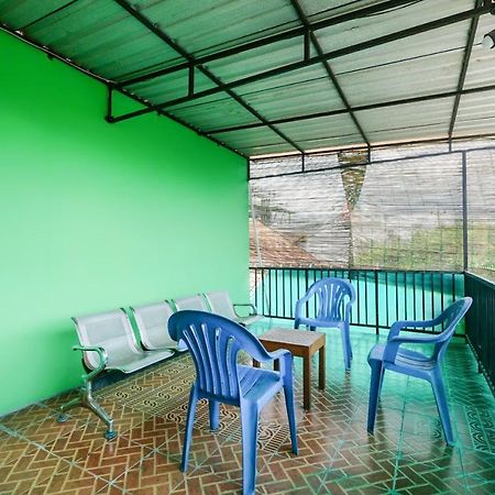 House 140 Hotel Baturetno Екстериор снимка