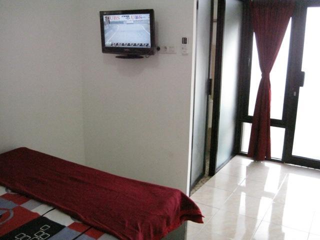 House 140 Hotel Baturetno Стая снимка